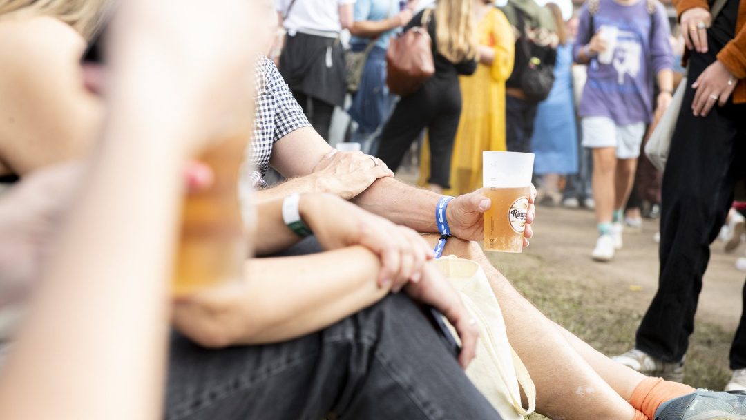 Gjenbruksglass kutter utslipp på Øyafestivalen