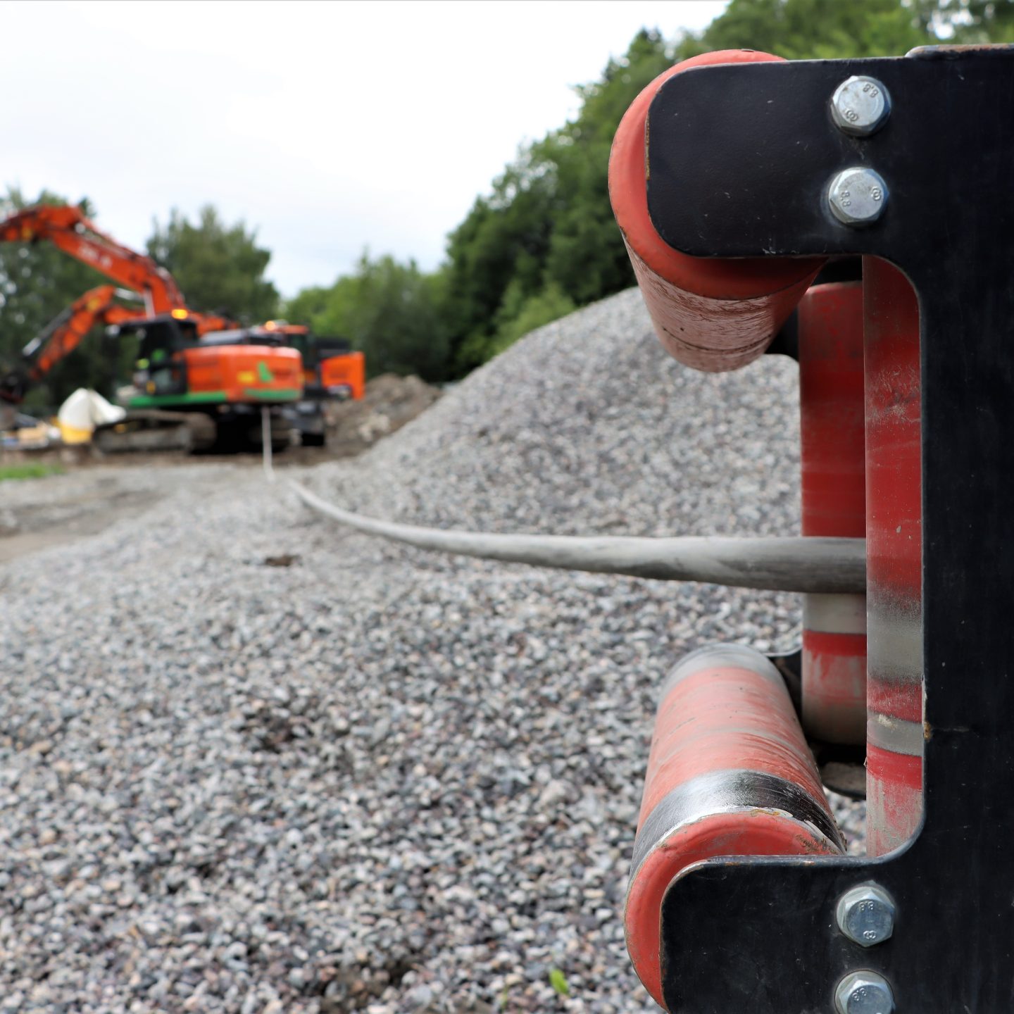 elektriske bygge- og anleggsprosjekter. Ladekabel til gravemaskin.